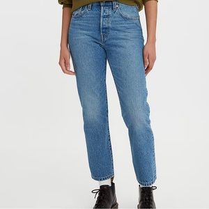 LEVIS 501 Premium Button Fly 90s crop Jean